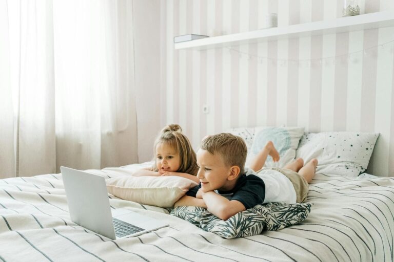Screen Time and Preschoolers: How much is healthy and what parents should know: 7 Screen Time and Preschoolers 1-super kidz preschool nursery pretoria east